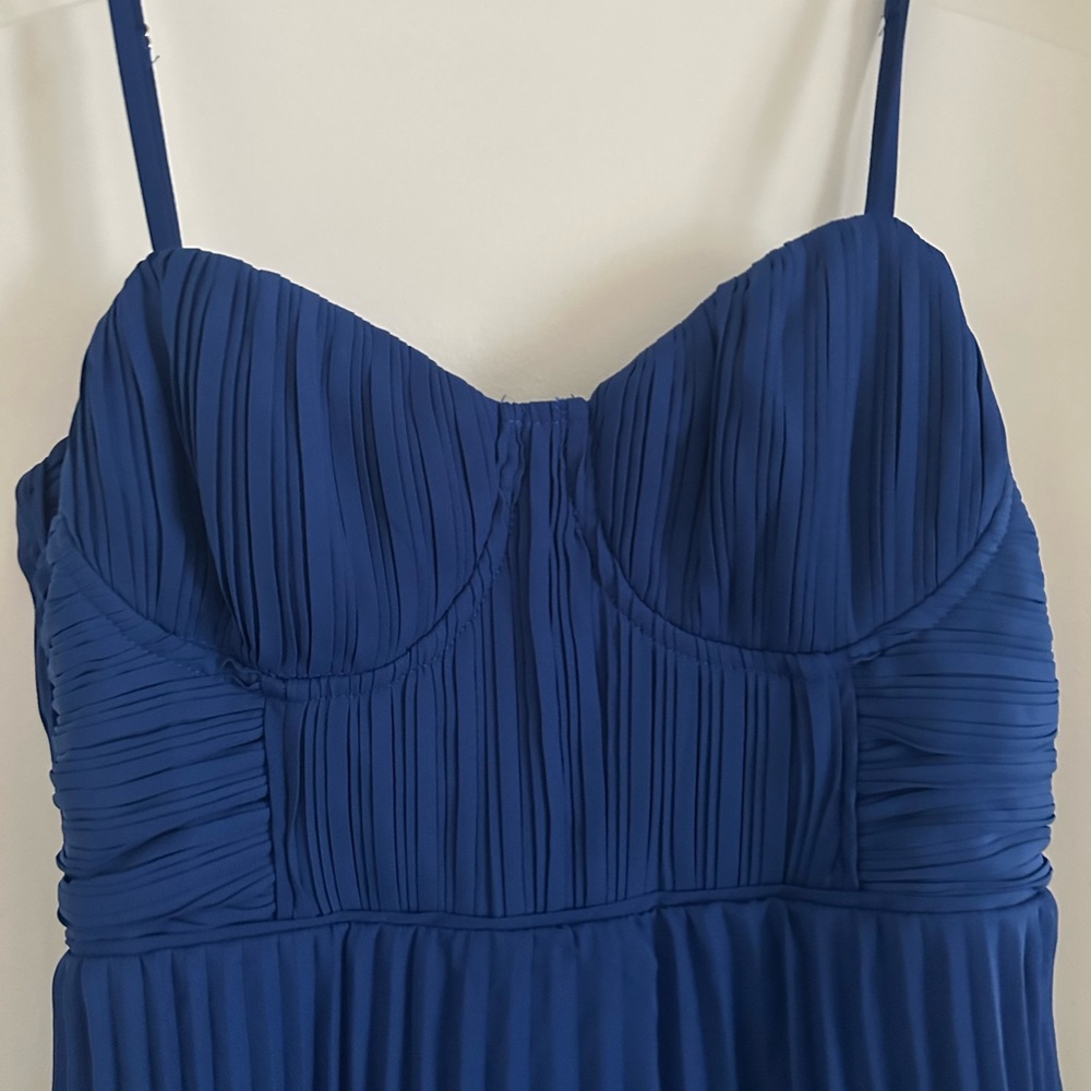 Lulu's Blue Pleated Midi Dress - Picture 4 of 5